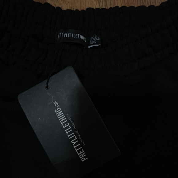 Black PLT (Pretty Little Thing Sweat Shorts) Size 1 UK Size 4 - Picture 3 of 3